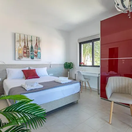 Crystal Waves Lux Villa-homeleader * Chania (Crete)