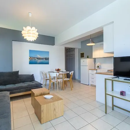 Crystal Waves Lux Villa-homeleader Villa *