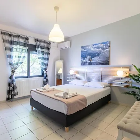 Crystal Waves Lux Villa-homeleader Villa