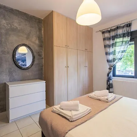 Crystal Waves Lux Villa-homeleader *