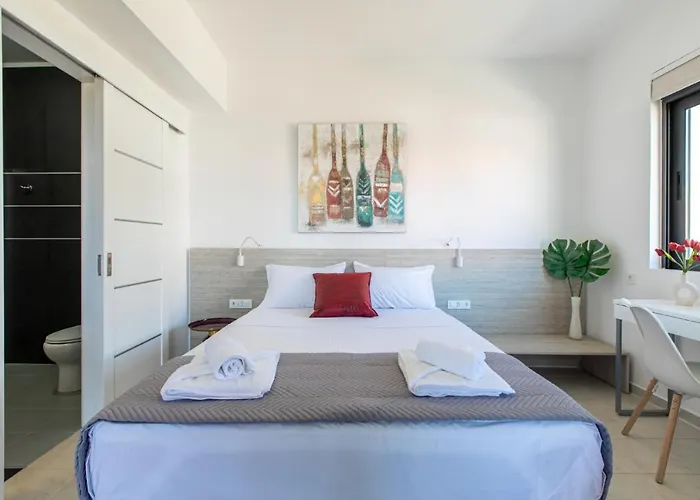 Crystal Waves Lux Villa-homeleader Villa