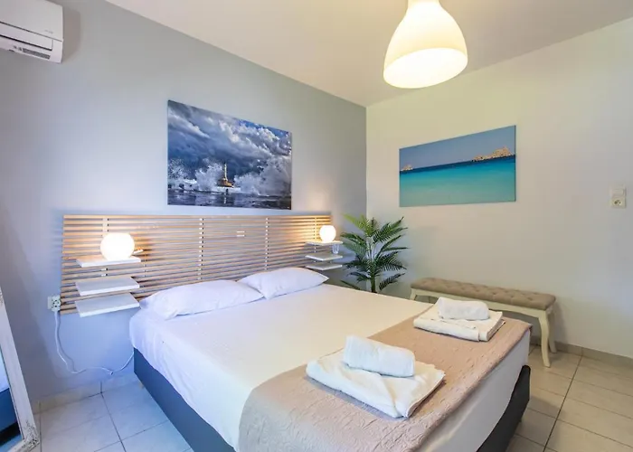 Villa Crystal Waves Lux Villa-homeleader La Canea