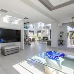 Crystal Waves Lux Villa-homeleader *