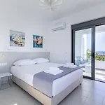 Crystal Waves Lux Villa-homeleader