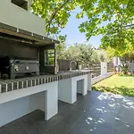 Crystal Waves Lux Villa-homeleader *