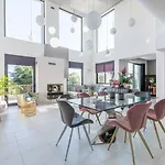 Villa Crystal Waves Lux Villa-homeleader
