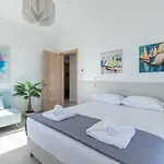 Crystal Waves Lux Villa-homeleader * Hriszí Aktí Haniá