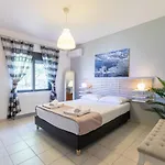 Crystal Waves Lux Villa-homeleader Villa