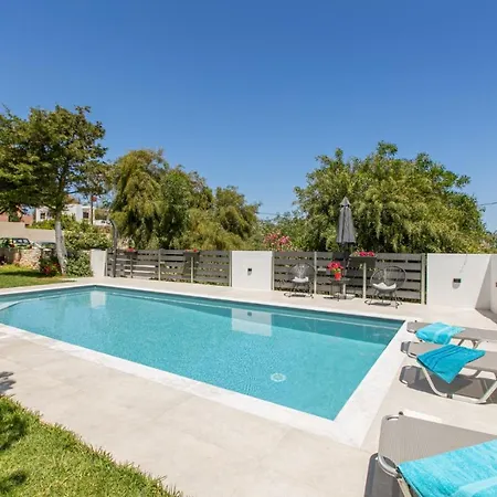 Crystal Waves Lux Villa-homeleader Вилла *