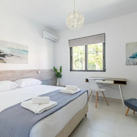 Crystal Waves Lux Villa-homeleader Villa