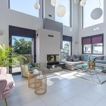 Crystal Waves Lux Villa-homeleader Вилла Ханья