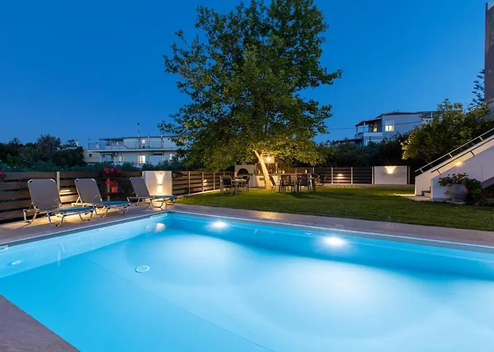 Crystal Waves Lux Villa-homeleader Вилла