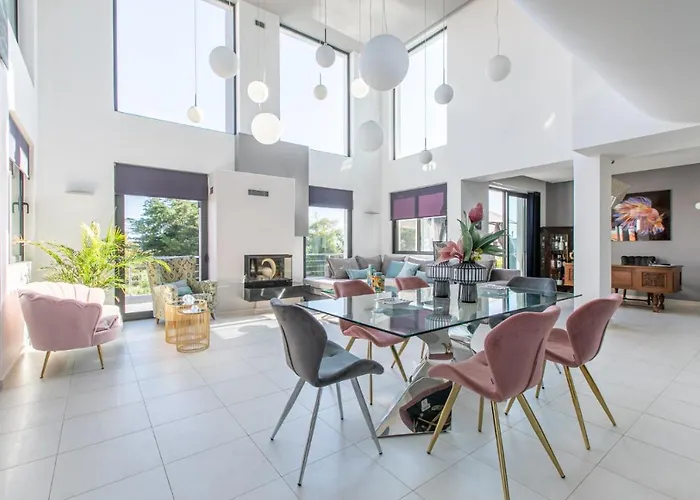 Вилла Crystal Waves Lux Villa-homeleader