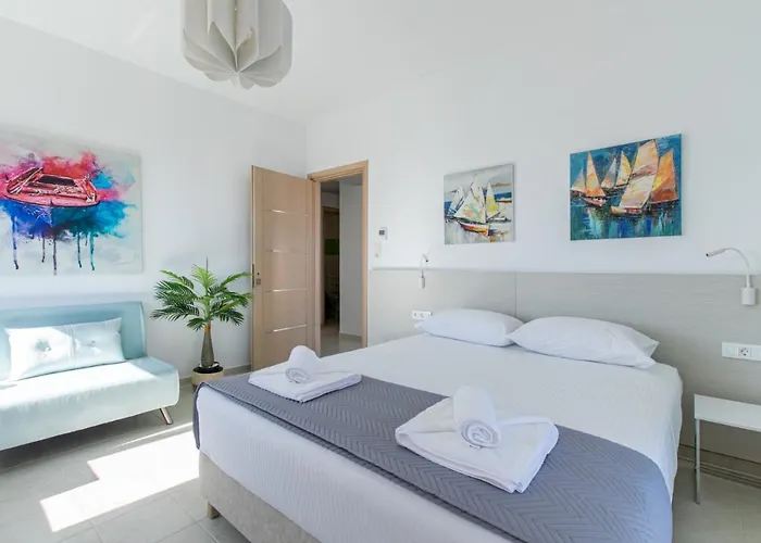 Crystal Waves Lux Villa-homeleader * Χανιά