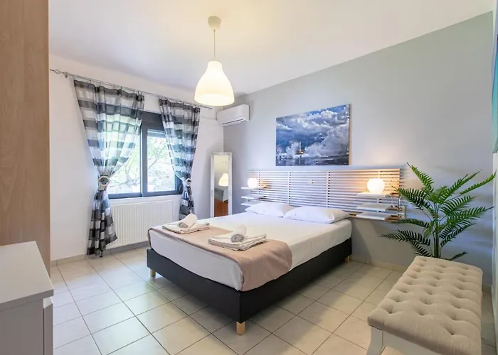 Crystal Waves Lux Villa-homeleader Вилла