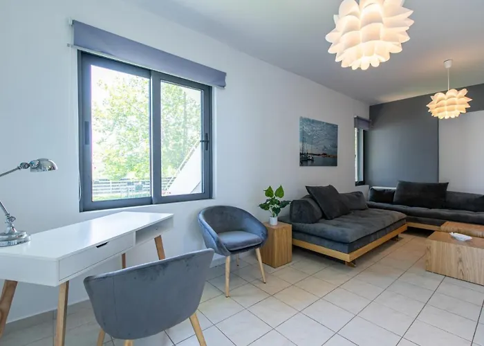 Crystal Waves Lux Villa-homeleader Вилла Ханья